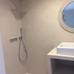 לינה וארוחת בוקר La Maison D'arc 4*