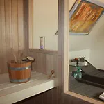 La Maison D'arc Et Tables D'hôtes Couette-café 4*