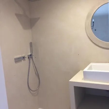 ベッド・アンド・ブレックファスト La Maison D'arc 4*