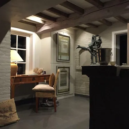 La Maison D'arc Et Tables D'hotes 4* Frasnes-lez-Anvaing