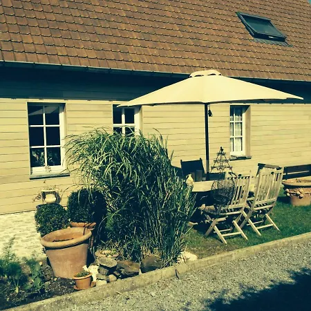 ベッド・アンド・ブレックファスト La Maison D'arc Frasnes-lez-Anvaing